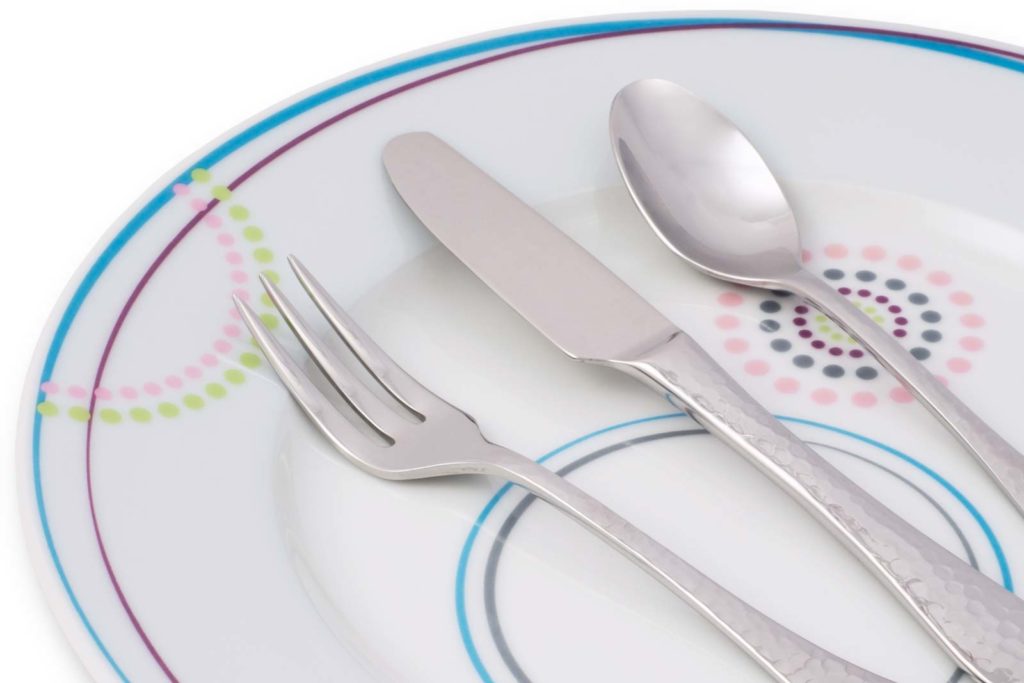 Livliga Just Right Set Bariatric plate with appropriate scaled flatware.